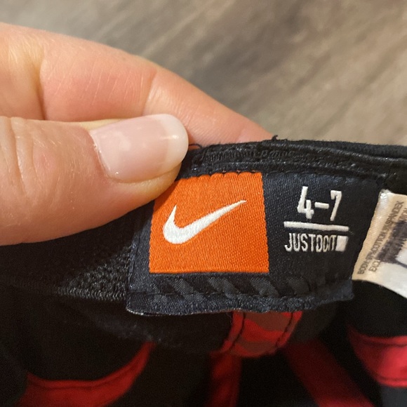 Youth size 4-8 Nike baseball cap - Picture 4 of 5